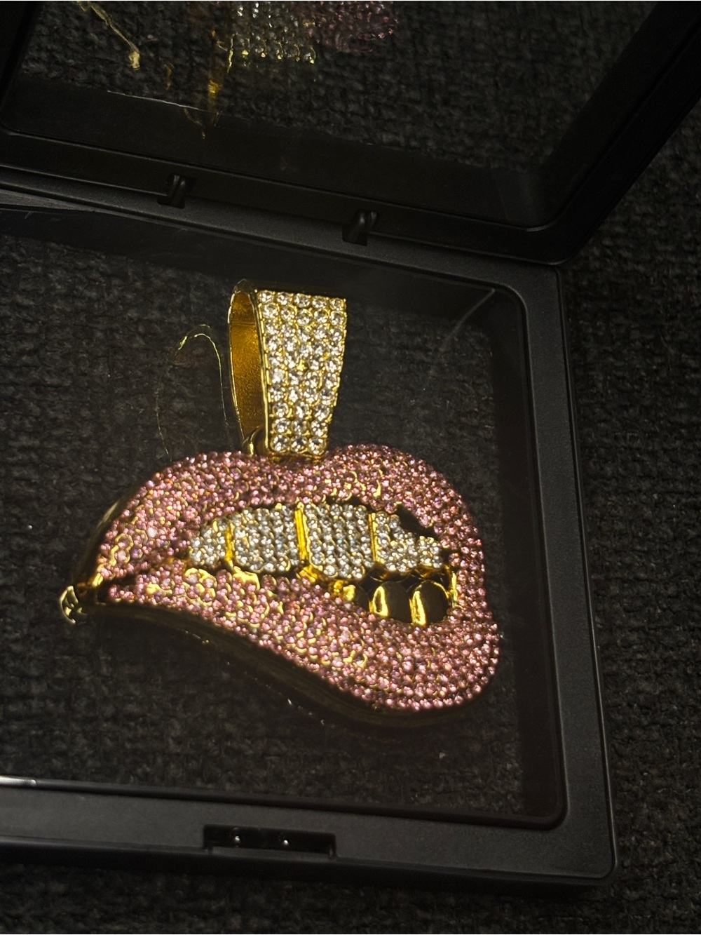 Moissanite Gold Pink Pavé Lip Pendant